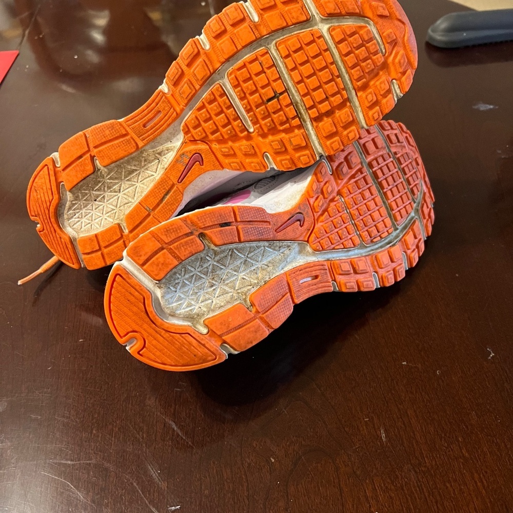 Nike Revolution 2 Athletic Running Shoes Size 9.5 - Picture 8 of 8